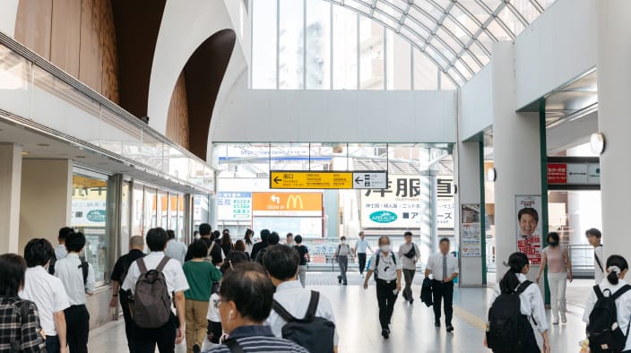 ②まっすぐお進みください。