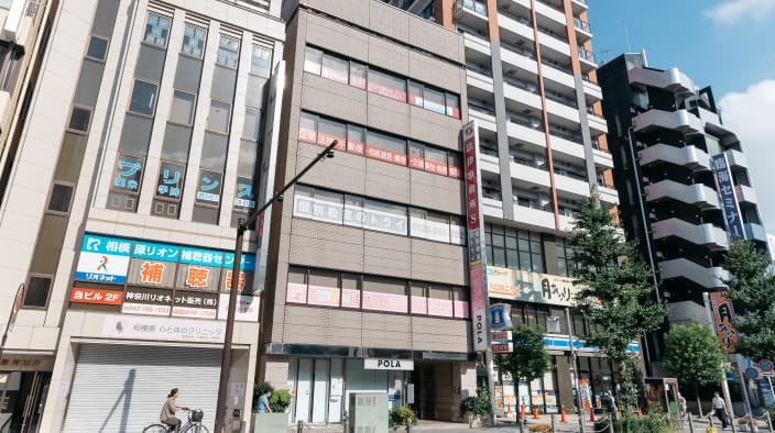 ⑨事務所建物の全体写真です。