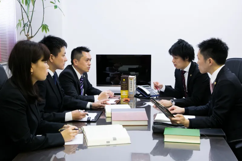 末広多親子弁護士